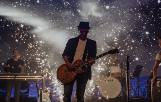 Coverband Fahrerflucht Liveband Gala Aachen Liebig Gitarre Feuerwerk Bühne